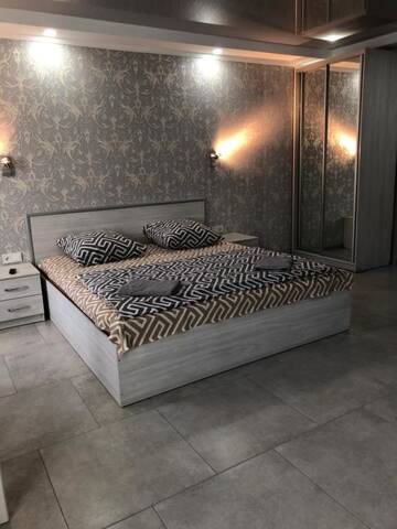 Фото номера Апартаменты с 1 спальней Апартаменты Apartment Gagarina 6/41 г. Liskhimstroy 20
